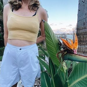 BRANDY MELVILLE YELLOW TANK 🪐💛🧸